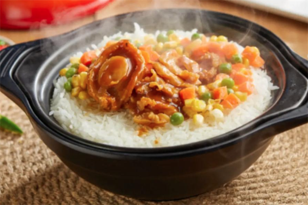 依心煲仔饭
