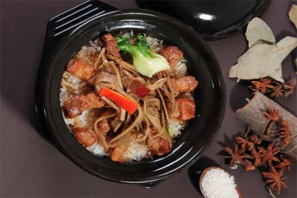 同仁四季煲仔饭 同仁四季煲仔饭