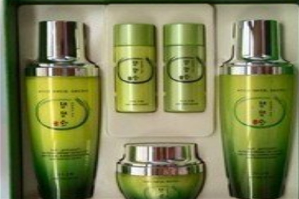 白玉生化妆品 白玉生化妆品