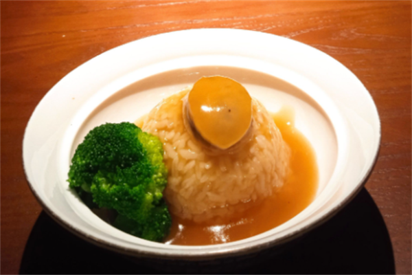 宴品鲍鱼饭