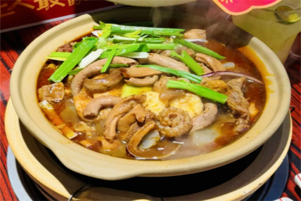 广潮牛骨牛杂煲
