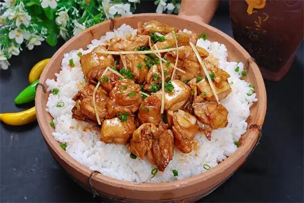 悦品鲜煲仔饭