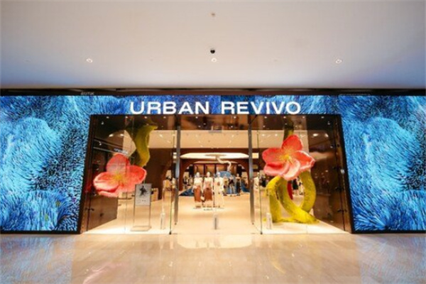 URBANREVIVO女装