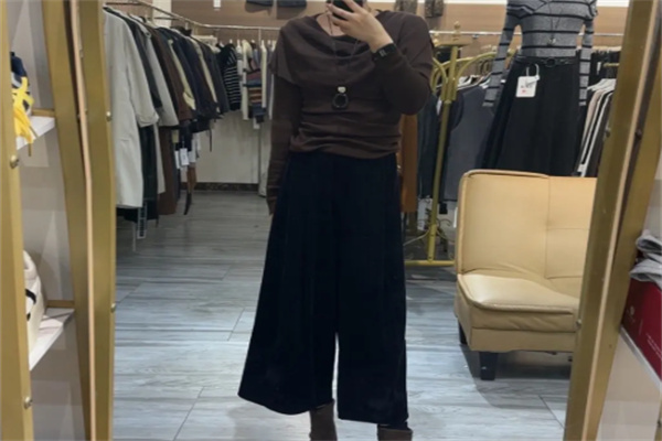 双双女装