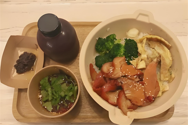 卓也餐舍 卓也餐舍