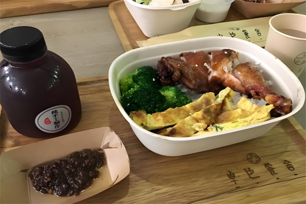 卓也餐舍 卓也餐舍