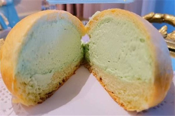 依芙朵冰面包