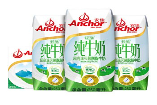 安佳脱脂牛奶加盟费多少钱?小预算加盟，适配新手