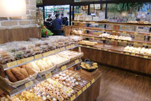 华屋面包店