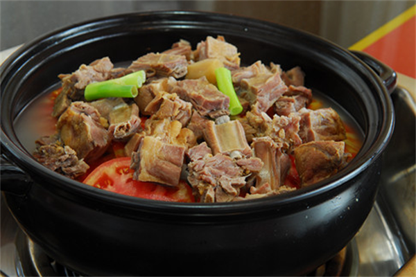 丽江腊排骨火锅