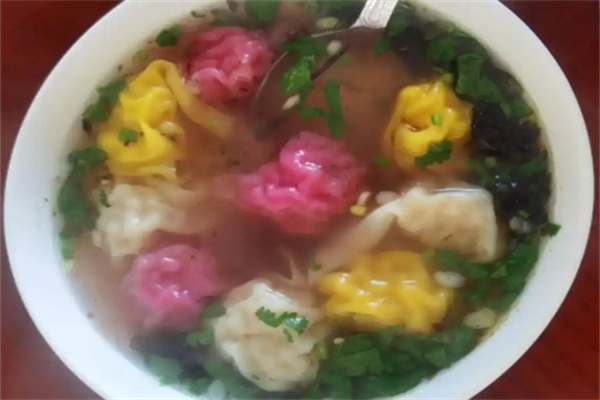 多彩馄饨