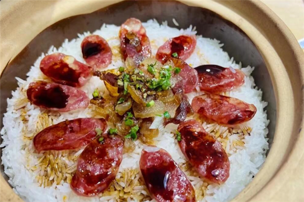 啊明煲仔饭 啊明煲仔饭