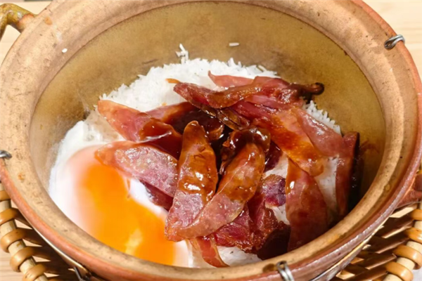 乔乔煲仔饭