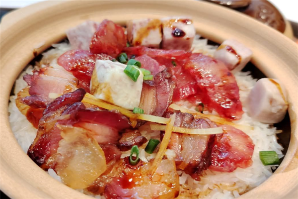 啊明煲仔饭 啊明煲仔饭