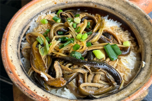 怪蜀黍煲仔饭