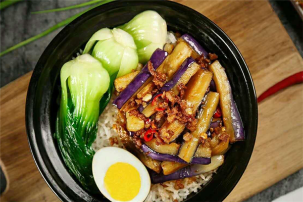 米米先生湘式煲仔饭