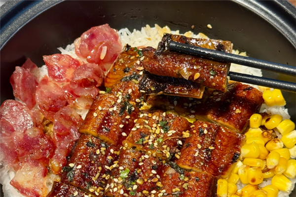 米食米客广味煲仔饭