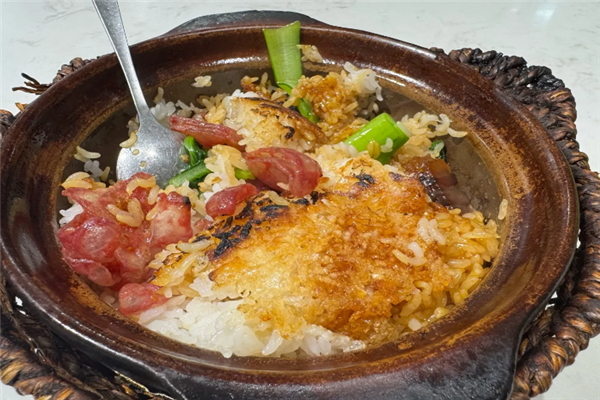 佳佳乐煲仔饭