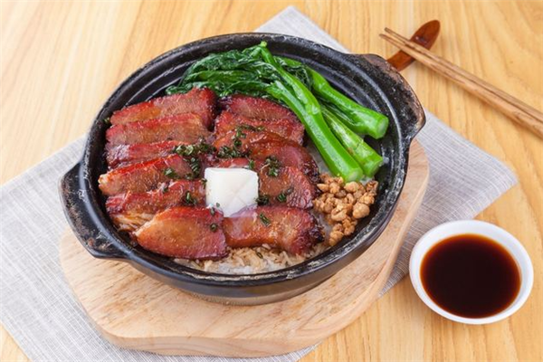 昌兴煲仔饭 昌兴煲仔饭