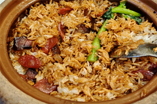 谷煲铺煲仔饭 谷煲铺煲仔饭