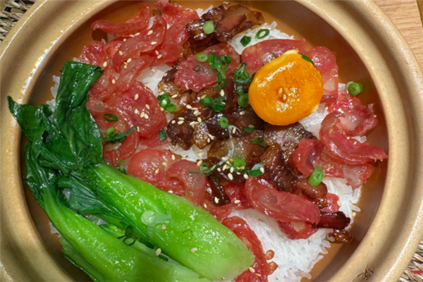 楚楚煲仔饭 楚楚煲仔饭