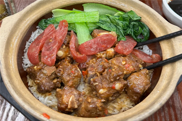 煲小七煲仔饭 煲小七煲仔饭