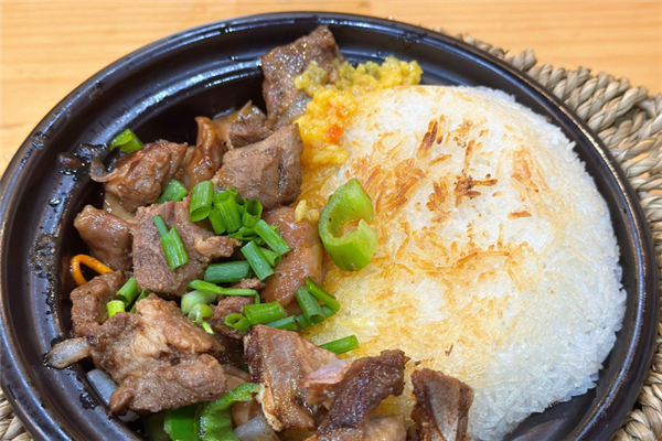 冰冰煲仔饭