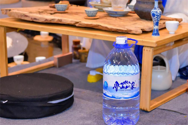 鲁山山泉
