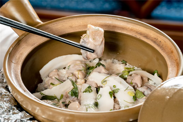 吃味煲仔饭