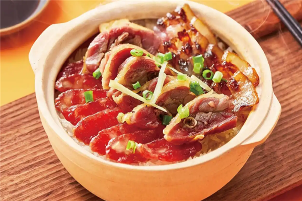 悦膳煲仔饭
