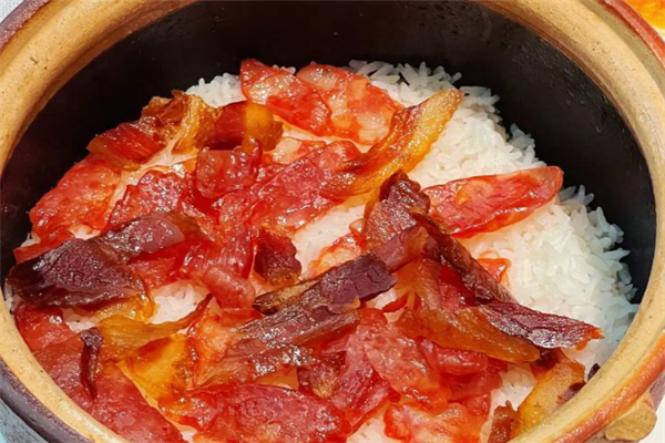 真不同煲仔饭 真不同煲仔饭