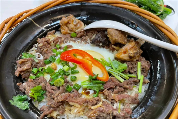 真不同煲仔饭 真不同煲仔饭