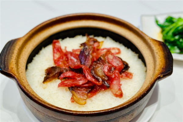 煲年华煲仔饭