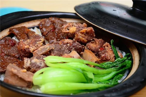 亲禾粒煲仔饭