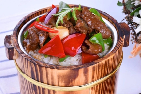 稳大叔湘味木桶饭