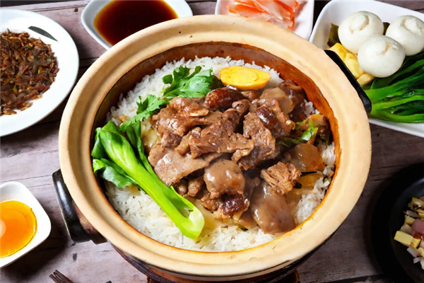 容里煲仔饭