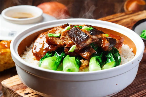 星期8煲仔饭