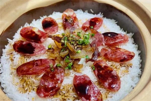 遇转角煲仔饭
