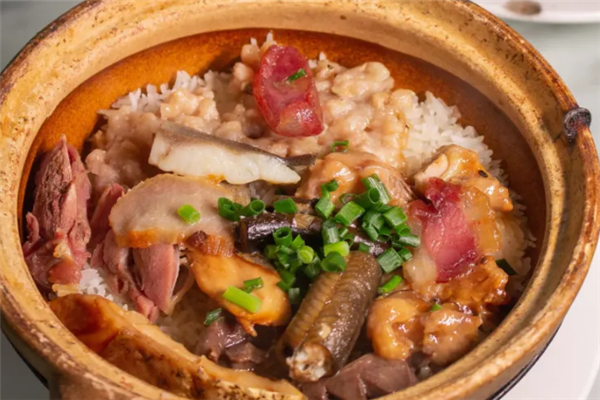 遇转角煲仔饭