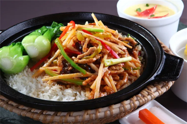 趙蜀億煲仔饭
