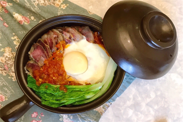 钟太荷叶煲仔饭 钟太荷叶煲仔饭