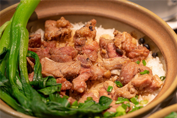 合泽顺煲仔饭 合泽顺煲仔饭
