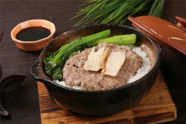 梯面豪仔煲仔饭