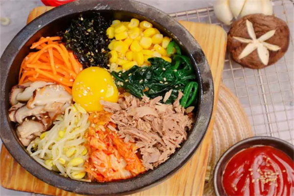 鲜蔬石锅拌饭加盟