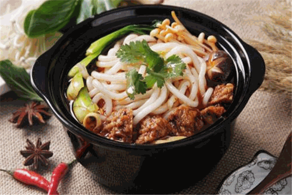 土豆俩砂锅土豆粉