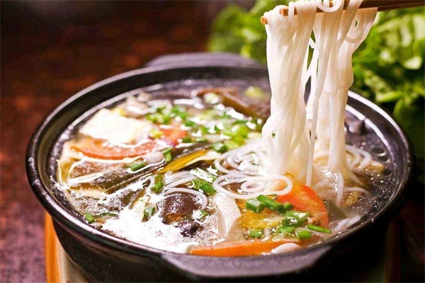 香溢桥过桥米线