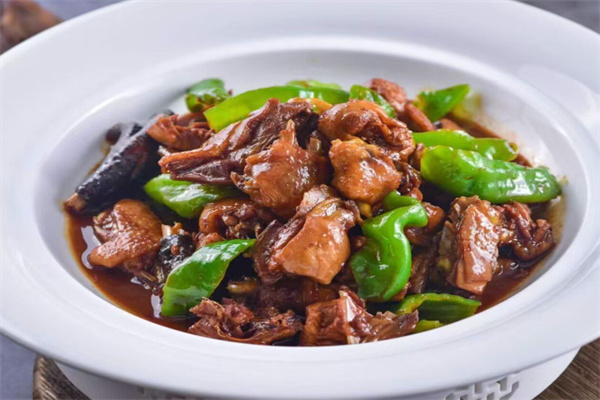 湘三哈中餐