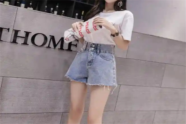 帆萌服饰 帆萌服饰