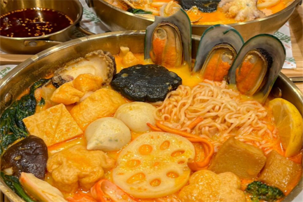 泰小滋泰式麻辣烫 泰小滋泰式麻辣烫