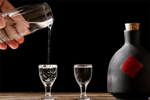 卡拉米诺白酒